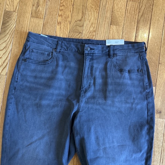 American Eagle Stretch Curvy Mom Jean Womens Size 20 Short Black Denim NEW - Picture 3 of 10